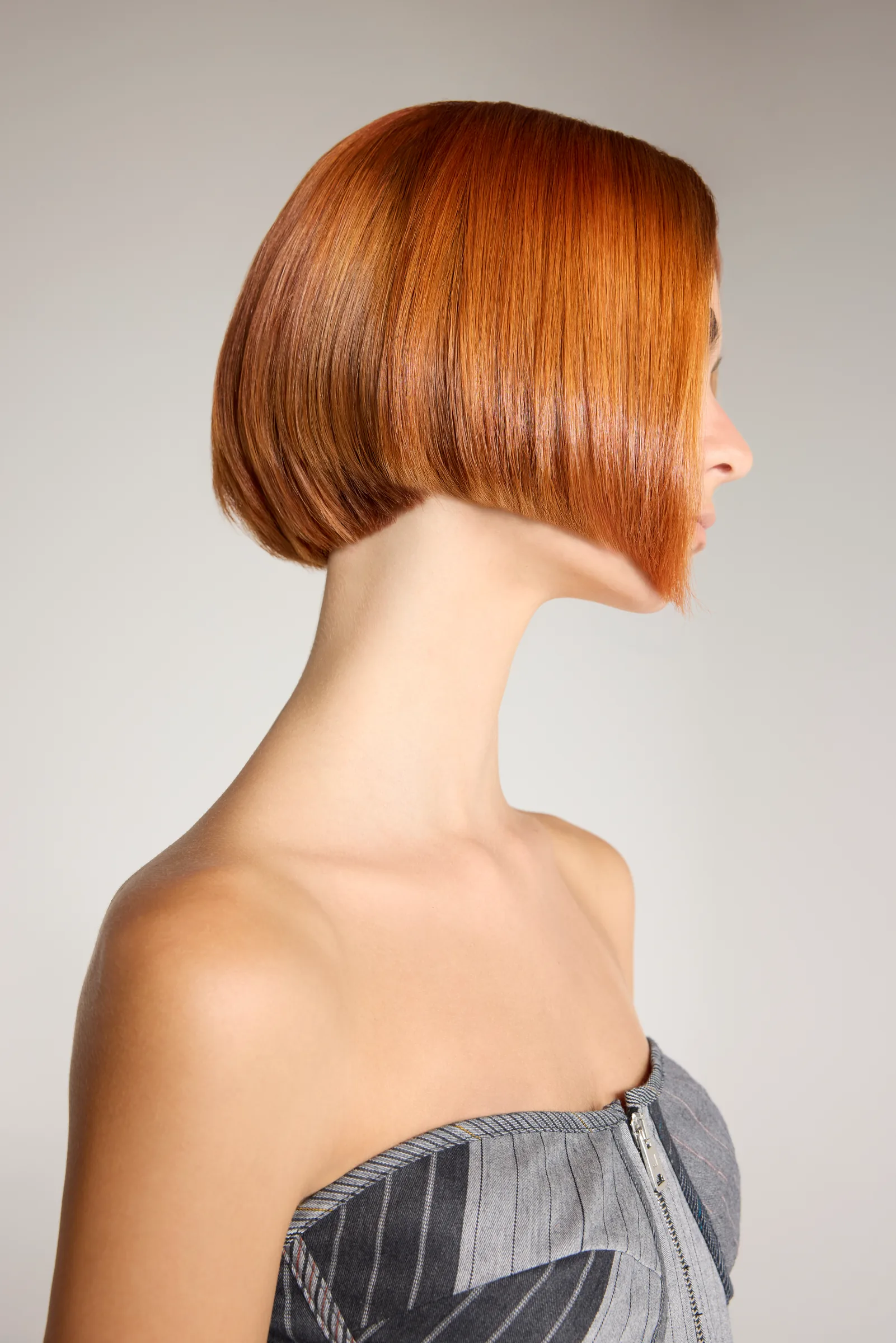Copper bob seen from behind
